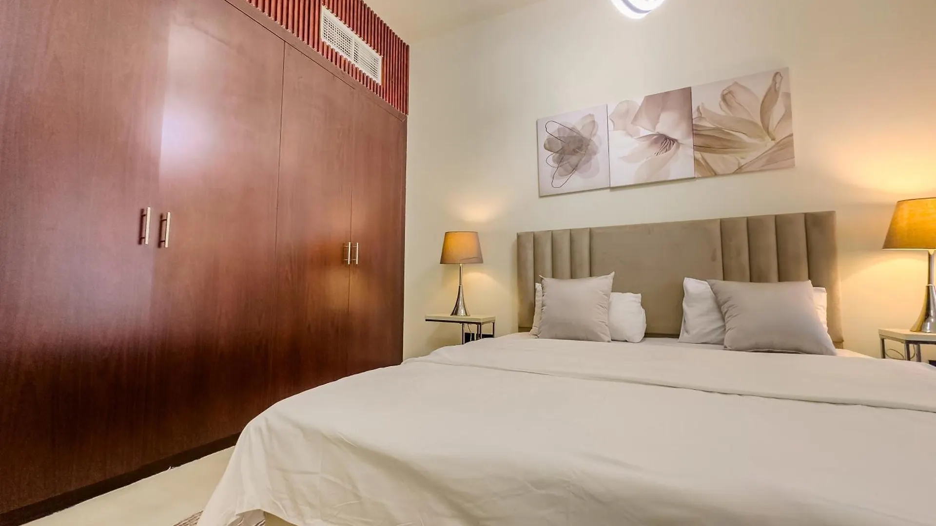 Chic 2Br Beachfront Residence At Amwaj 4 Dubai 0*,  United Arab Emirates