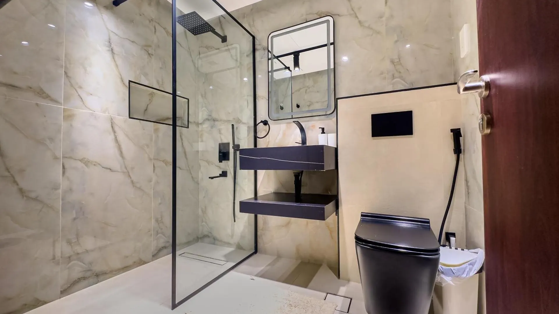 Chic 2Br Beachfront Residence At Amwaj 4 Dubai 0*,  United Arab Emirates