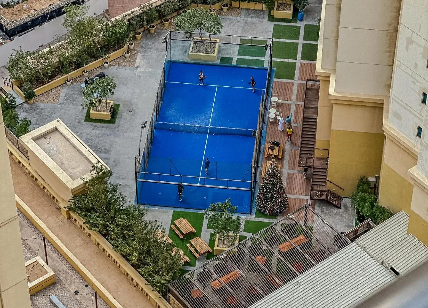 Chic 2Br Beachfront Residence At Amwaj 4 Dubai Apartment